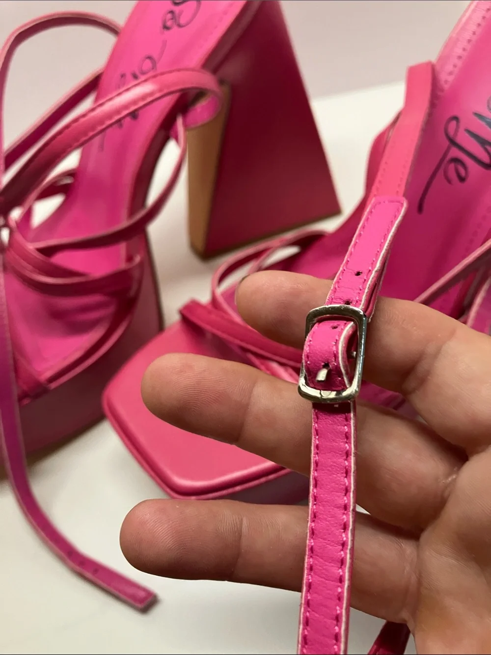 So Me Fuchsia Strappy Platform Heels